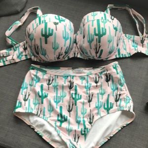 ❤️ GabiFresh Cactus Print Bikini size 18G/H